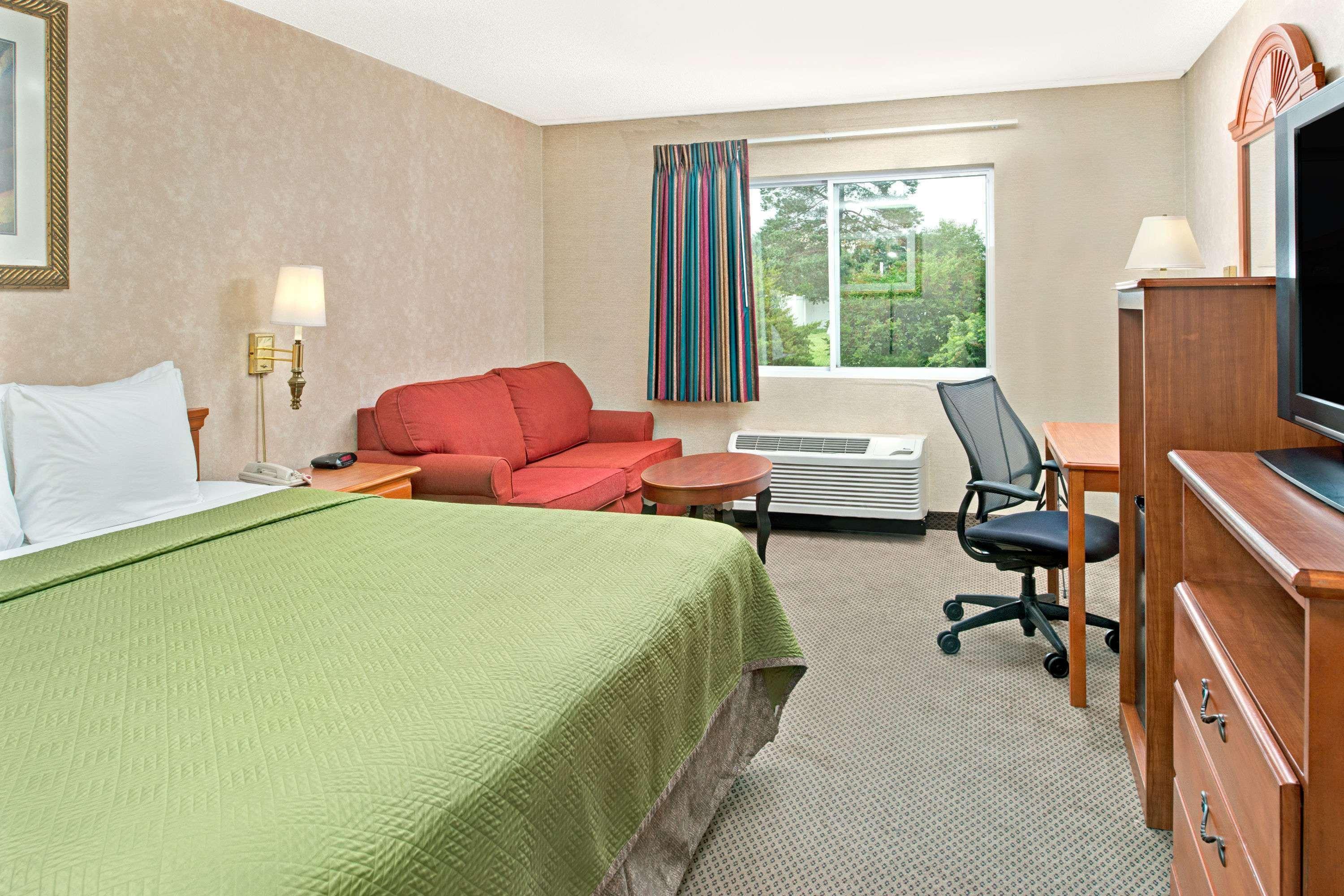 Travelodge By Wyndham Lincoln Airport I-80 Exteriér fotografie